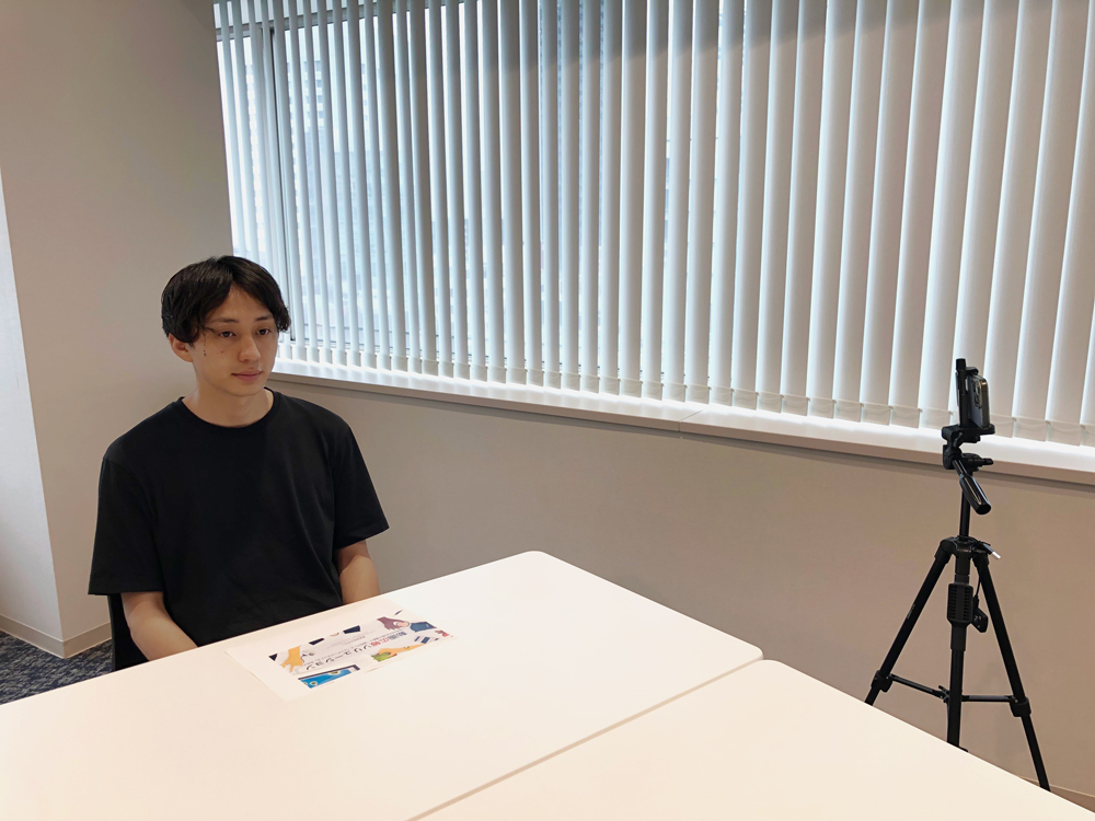 iphoneでの動画の撮り方説明①iphoneと演者の距離