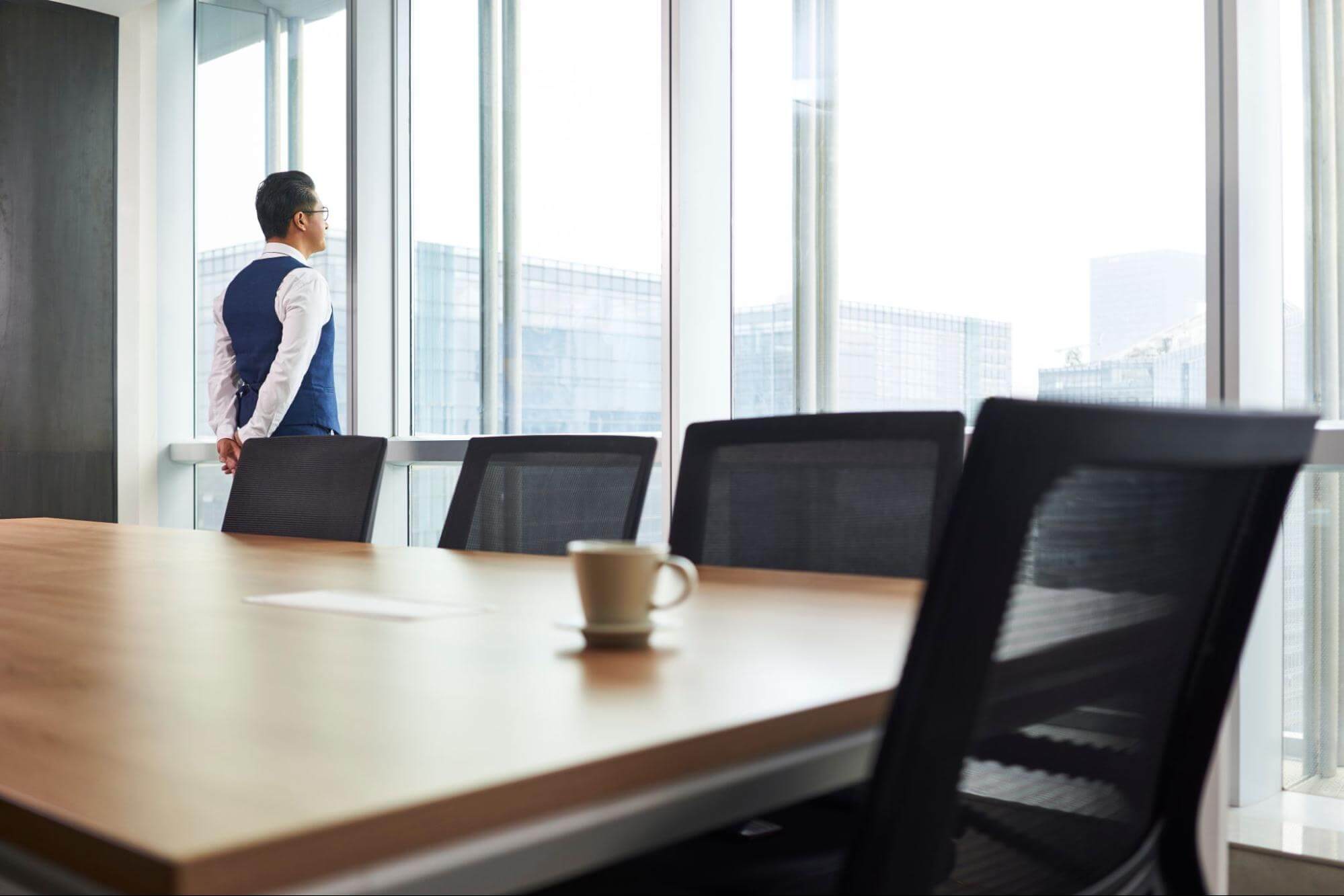 社長メッセージ動画の作り方。絶対失敗しないテクニック5つをプロが解説!